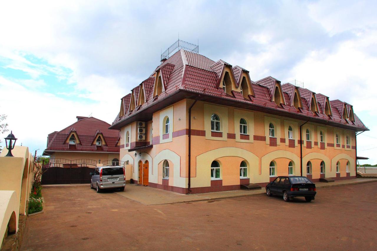 Отель Милославский 