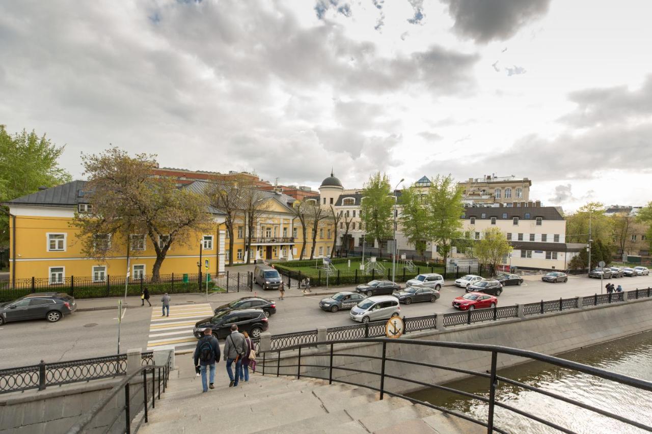 Главная улица 22. Садовническая 22с2. Makarov Hostel Москва. Садовническая набережная 22 стр 2.