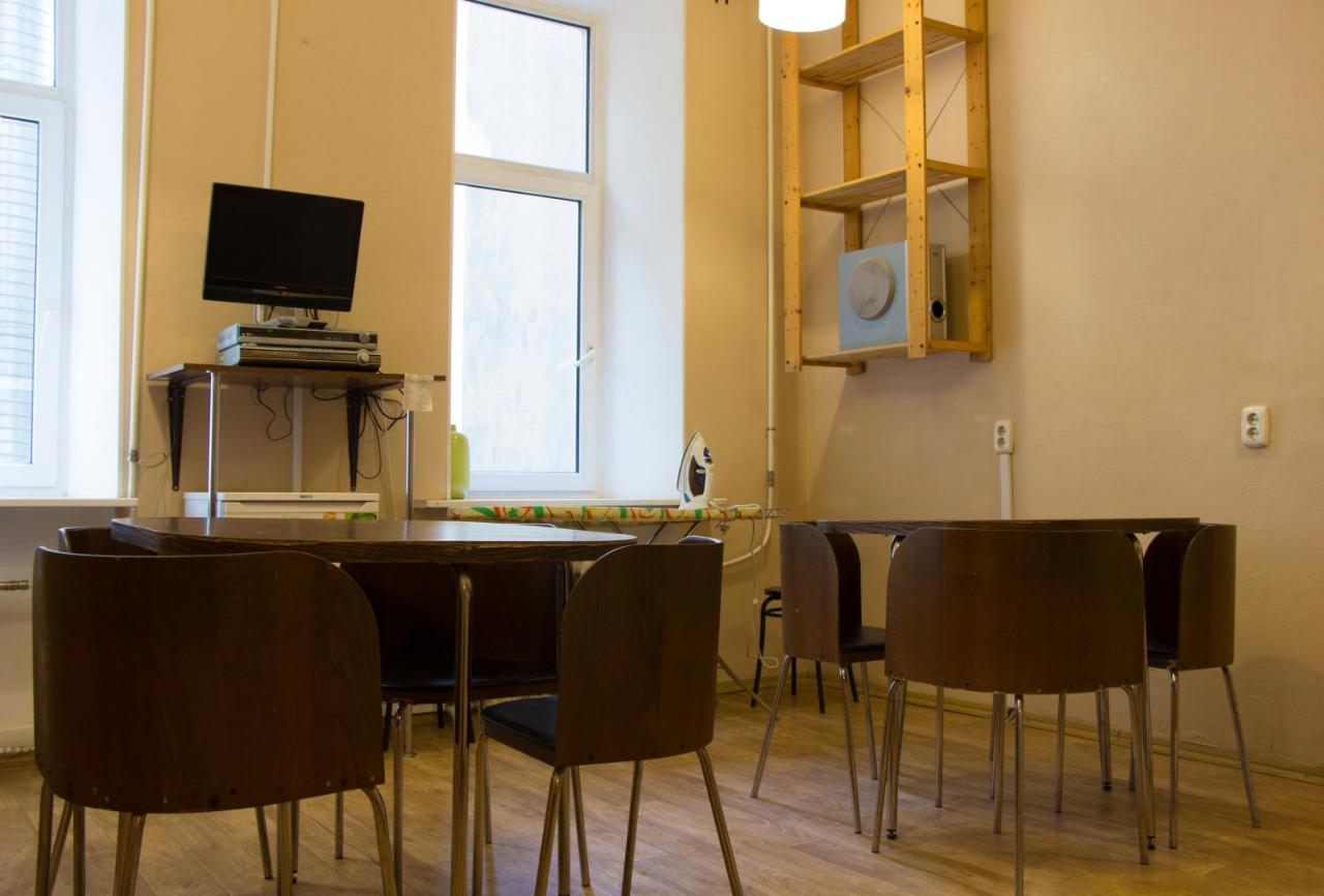 1 советская 12 санкт-петербург хостел. Old flat 2 отель санкт-петербург. олд флэт хостел. хостел греческий проспект 10 санкт-петербург. The flat was old.