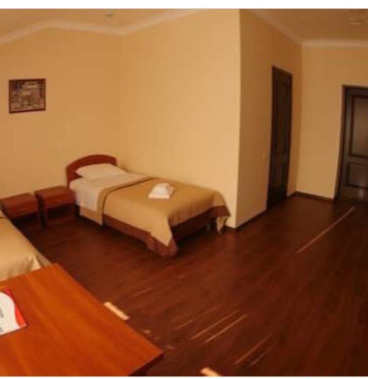 Hotel Hollywood 2